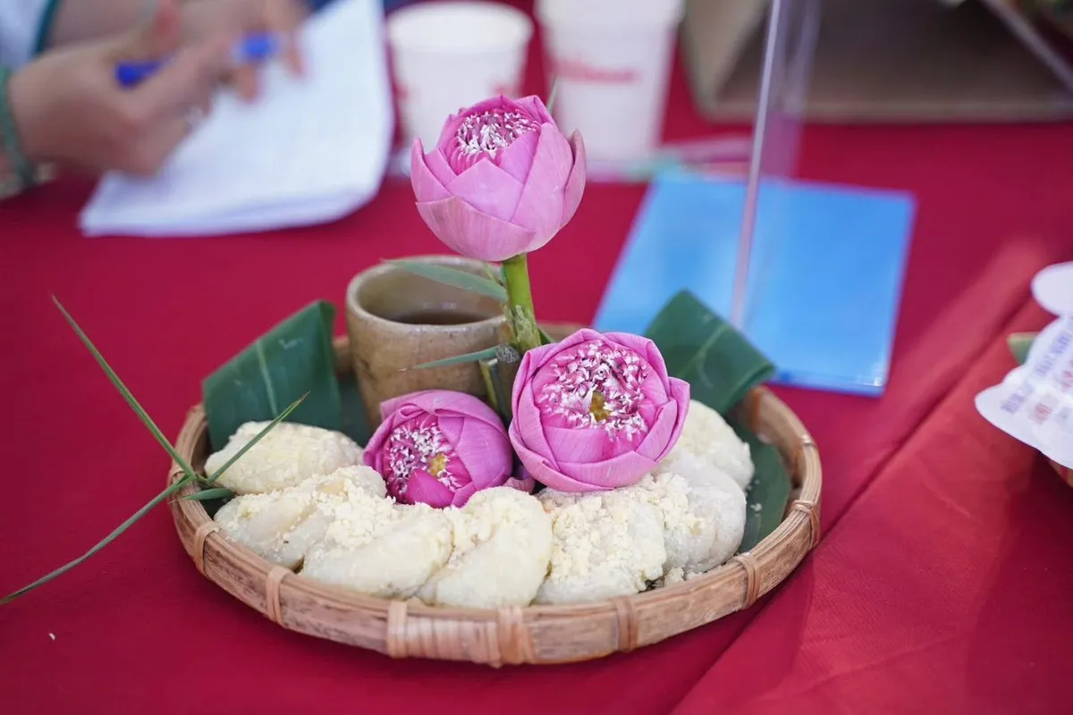 Nhiều hoạt động văn hóa đặc sắc tại Lễ hội truyền thống Lễ giỗ Bà Phi Yến - Ảnh 9.