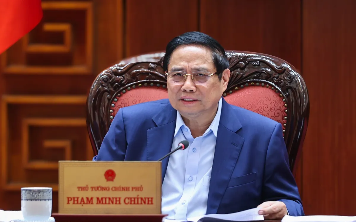 Thủ tướng Phạm Minh Chính phát biểu tại cuộc họp của Thường trực Chính phủ sáng 5/12 - Ảnh: VGP/Nhật Bắc