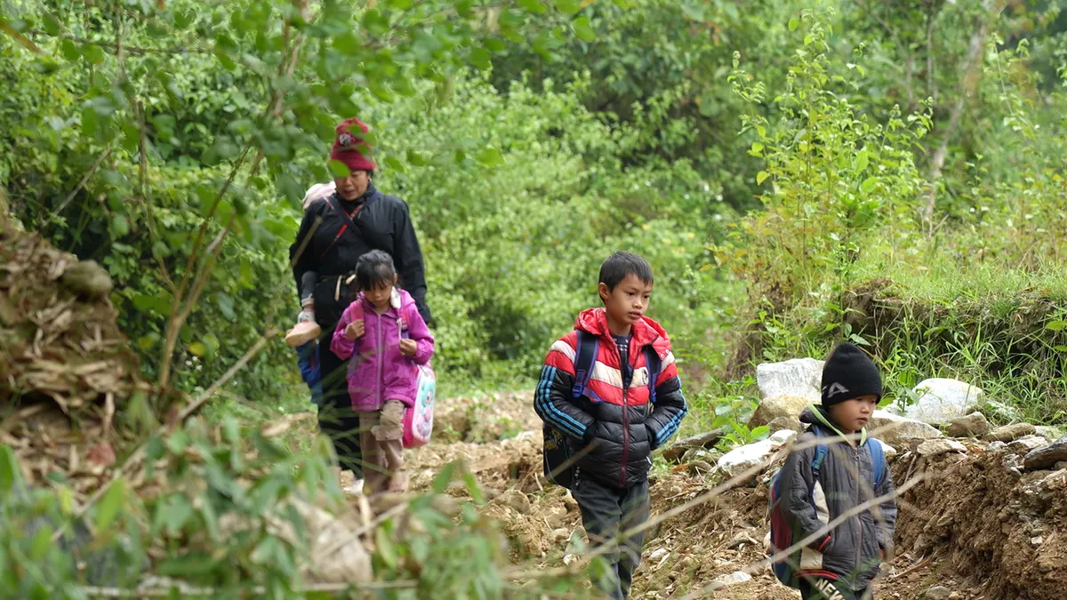 Gió lạnh vùng cao và mong ước một điểm trường kiên cố cho học trò Bản Hịa - Ảnh 6.