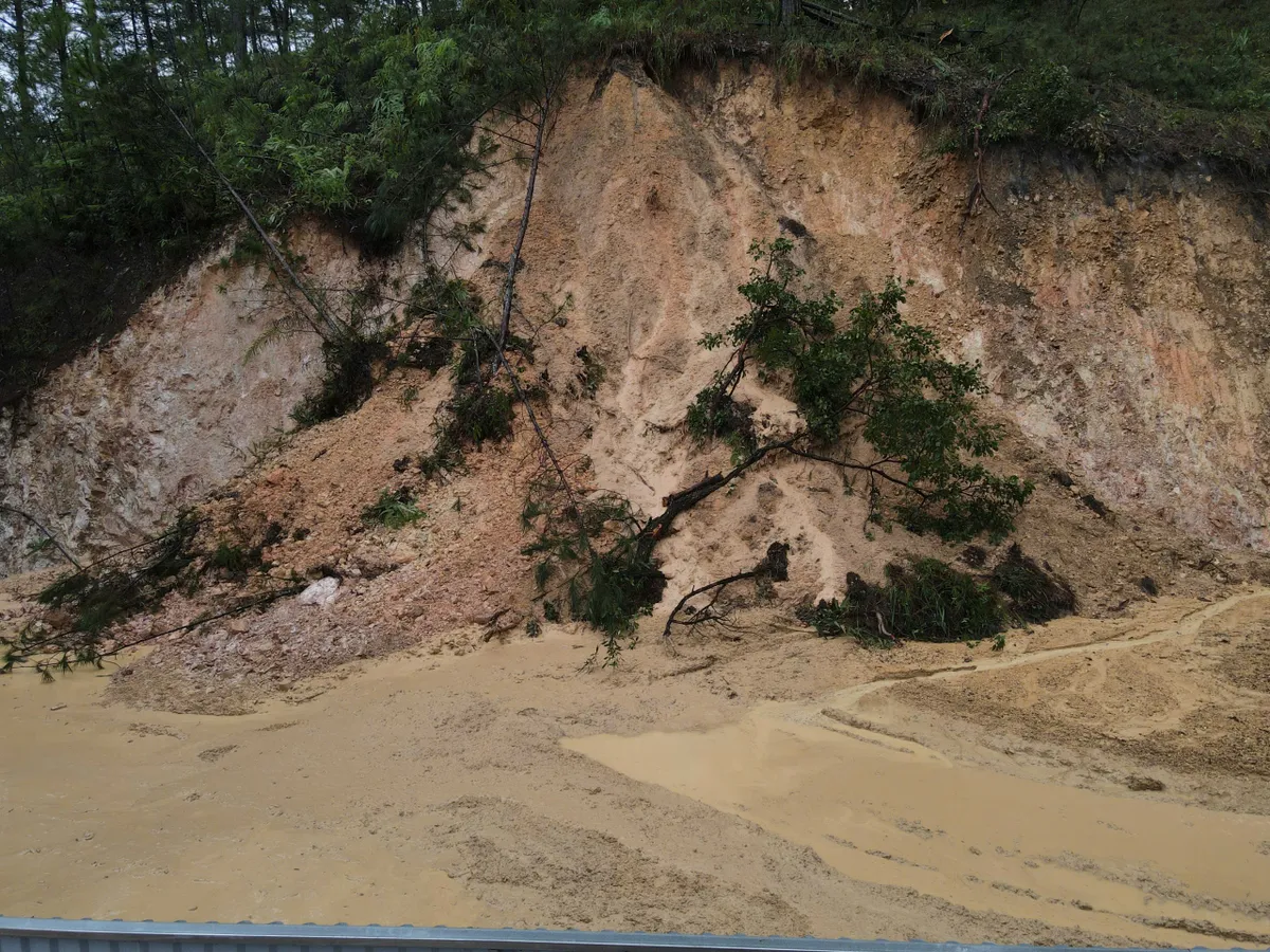 Lâm Đồng: Hơn 3.000 nhà ngập, nhiều khu vực phải di dời khẩn  - Ảnh 3.