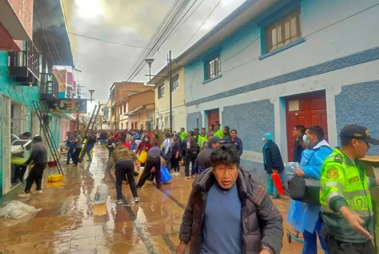 Hỏa hoạn nghiêm trọng ở Peru khiến 10 sinh viên thiệt mạng- Ảnh 1. Hỏa hoạn nghiêm trọng ở Peru khiến 10 sinh viên thiệt mạng- Ảnh 1.