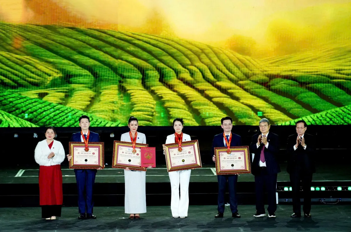 425526d6ed8e62d03b9f (1).jpg