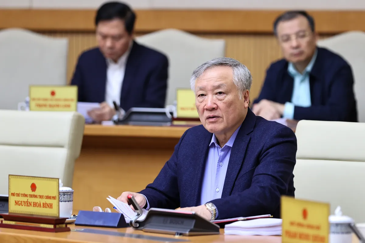 Thủ tướng: Phải bảo đảm “mọi người đều có nhà, mọi gia đình đều có Tết” - Ảnh 2.