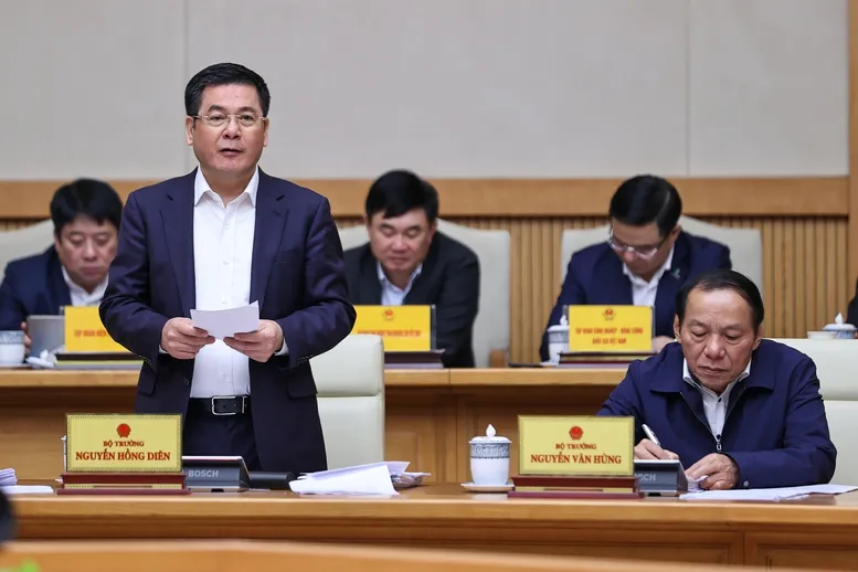 Thủ tướng: Phải bảo đảm “mọi người đều có nhà, mọi gia đình đều có Tết” - Ảnh 6.