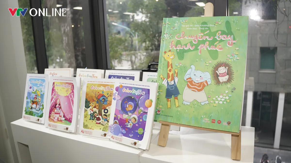 Lễ trao giải “Đóa hoa đồng thoại” lần thứ 8: Dấu ấn mới của văn học thiếu nhi Việt Nam- Ảnh 3.