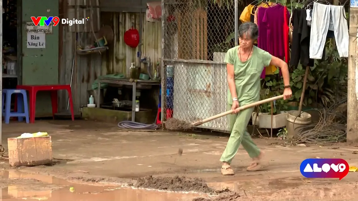 pnhn-0612-alov9 2.jpg