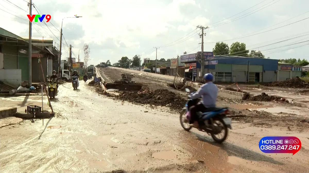 pnhn-0612-alov9 6.jpg