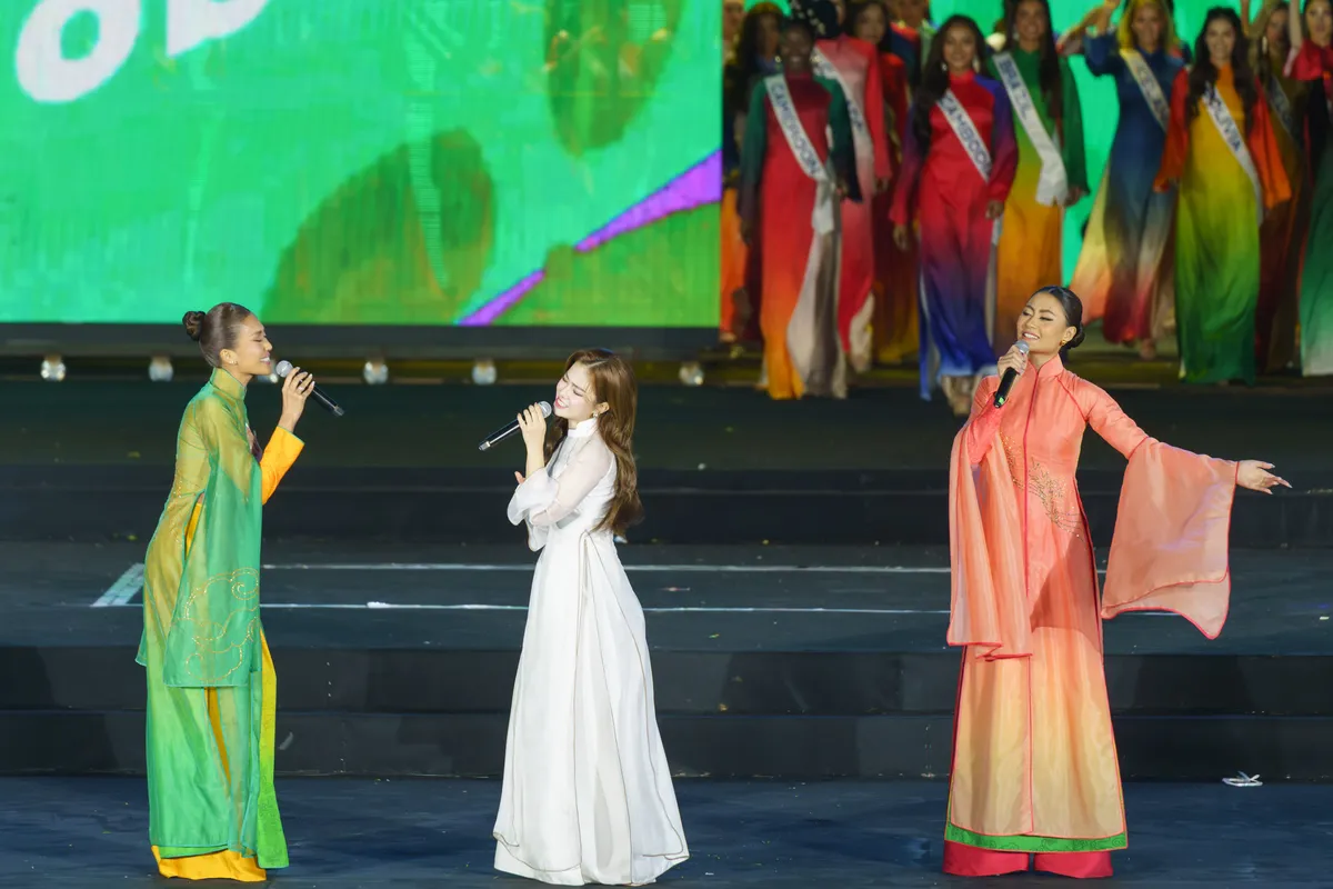 Nhiều tiết mục ấn tượng khai mạc Lễ hội Trà quốc tế 2025- Ảnh 1.