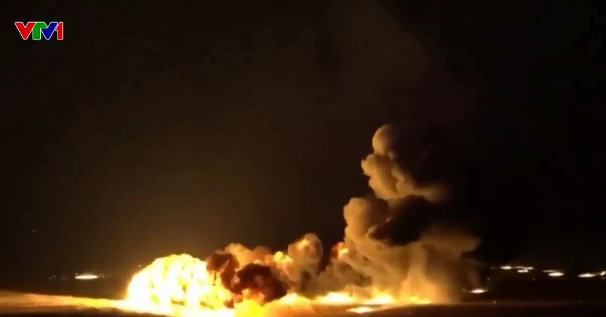 Iran thử nghiệm tên lửa có tầm bắn vượt chiều dài Vịnh Ba Tư - Ảnh 2.