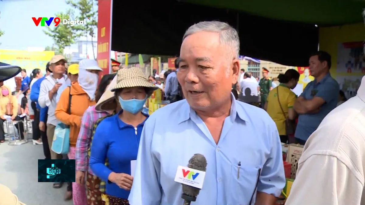 phiên chợ 0 đồng - Mun.jpg