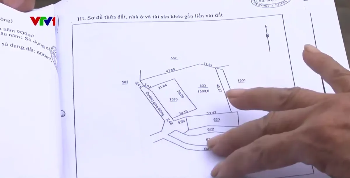 Bẫy lừa “vay hộ tiền”: Nhiều người dân sập vào chiêu trò tinh vi - Ảnh 2.