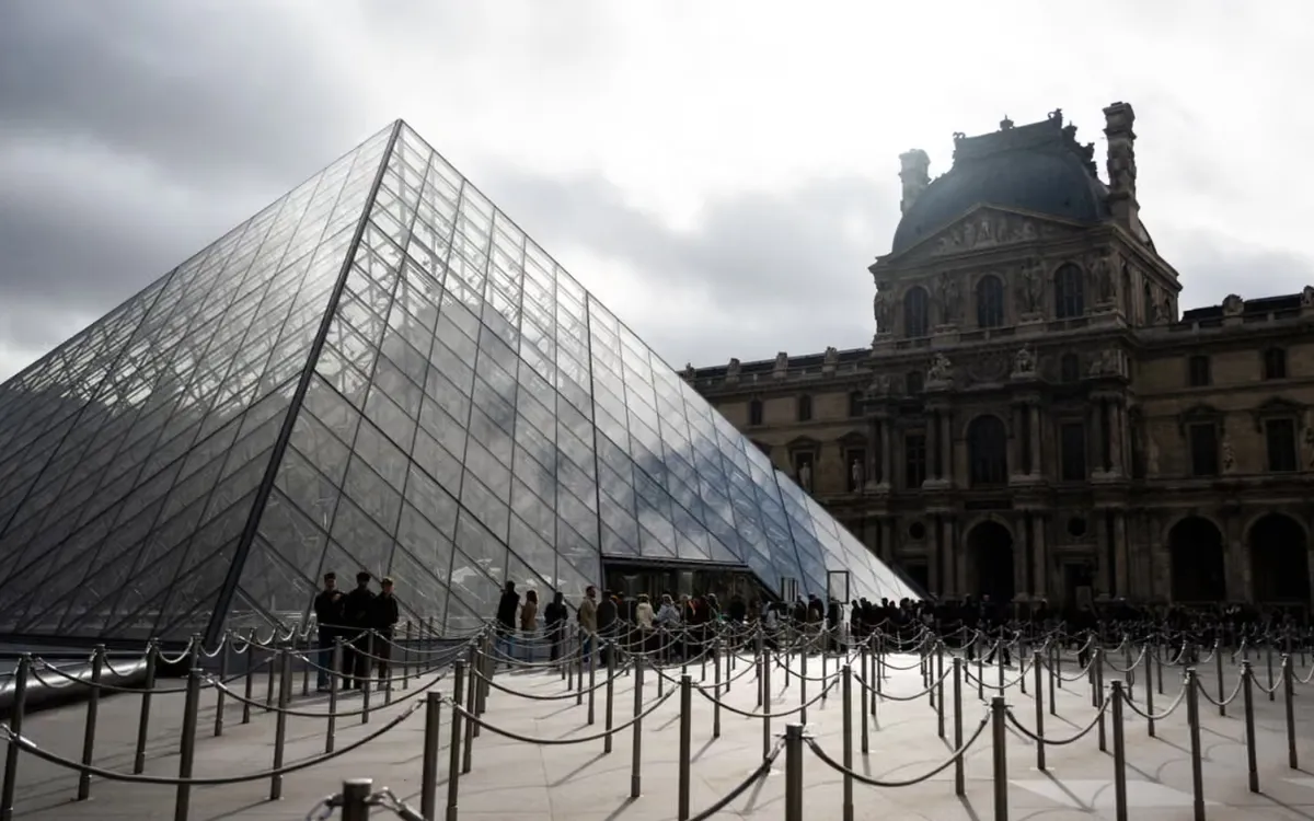 Bảo tàng Louvre - biểu tượng văn hóa của nước Pháp (Ảnh: AFP)