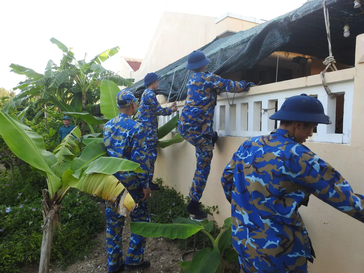 Trường Sa chủ động ứng phó áp thấp nhiệt đới: Đảm bảo an toàn tuyệt đối cho đảo và ngư dân - Ảnh 3.
