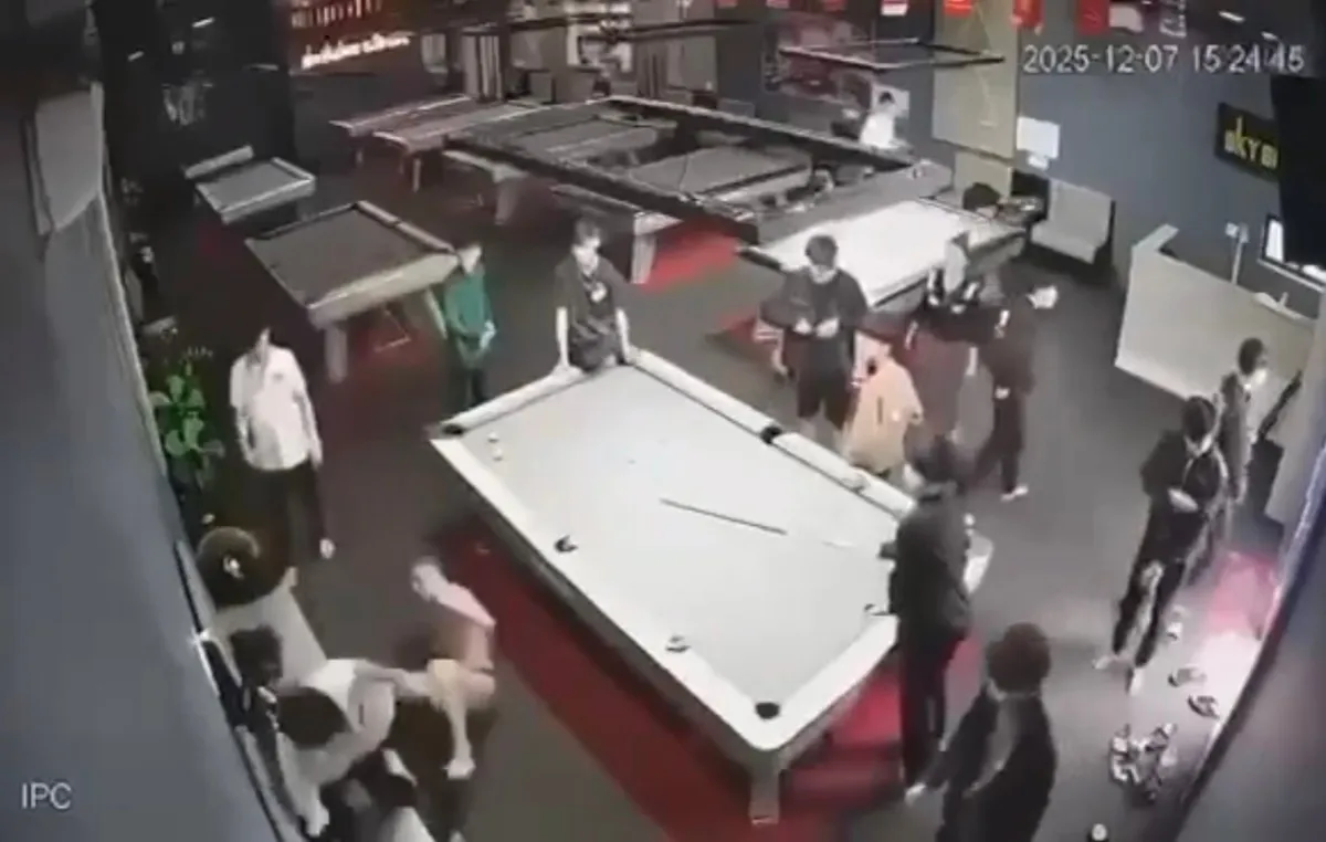 Xô xát trong quán bida ở Quảng Trị, nam sinh lớp 12 nguy kịch - Ảnh 1.