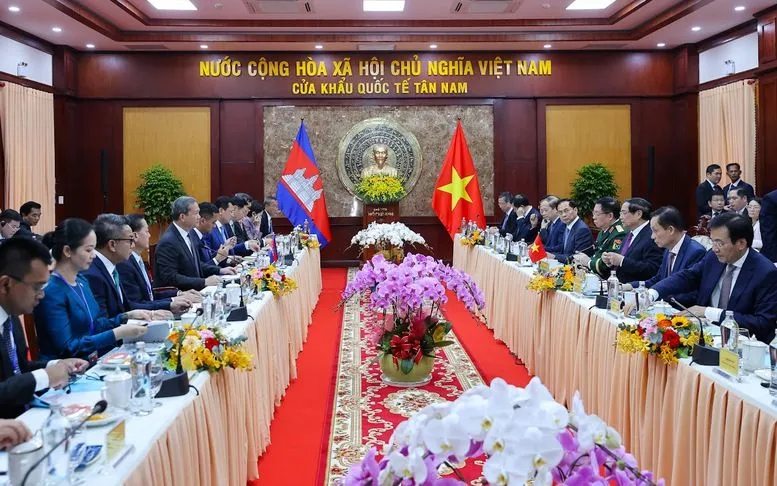 Thủ tướng Phạm Minh Chính và Thủ tướng Campuchia Hun Manet hội đàm. 