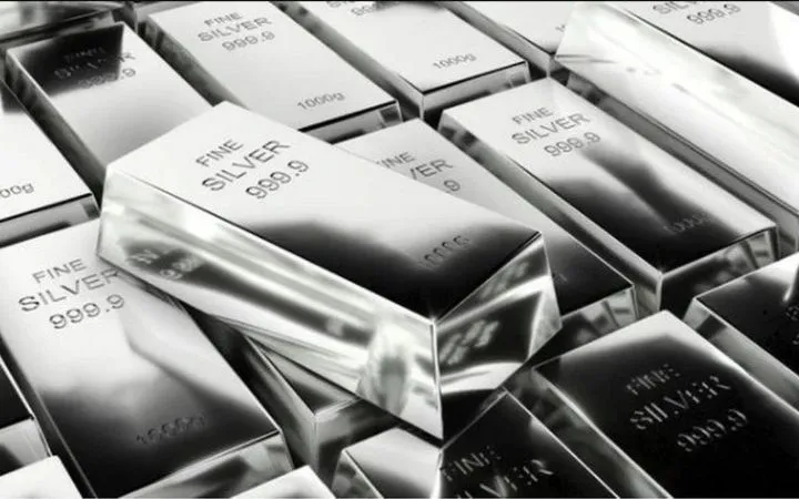 Bạc miếng tại sàn giao dịch ở Mỹ. (Nguồn: Gettty Images/TTXVN)