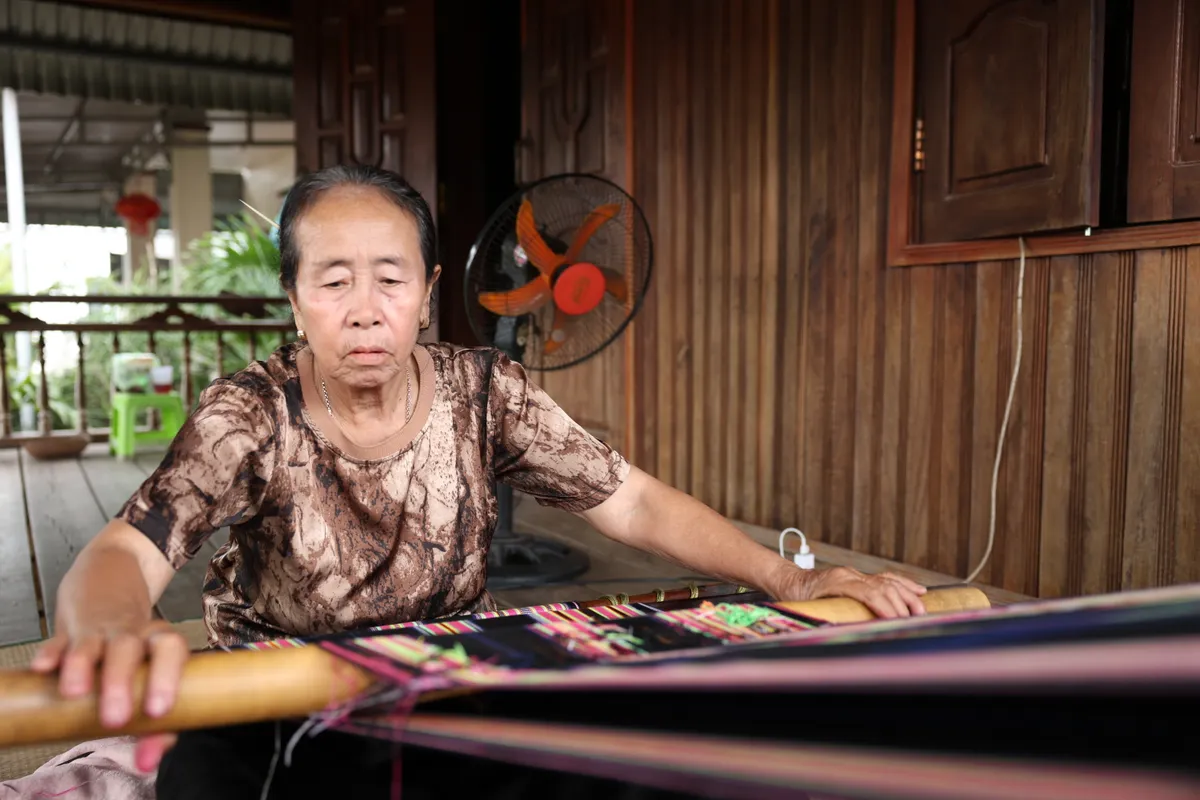 Người có uy tín “gieo hạt niềm tin”, đổi thay đời sống vùng biên Ea Súp - Ảnh 4.