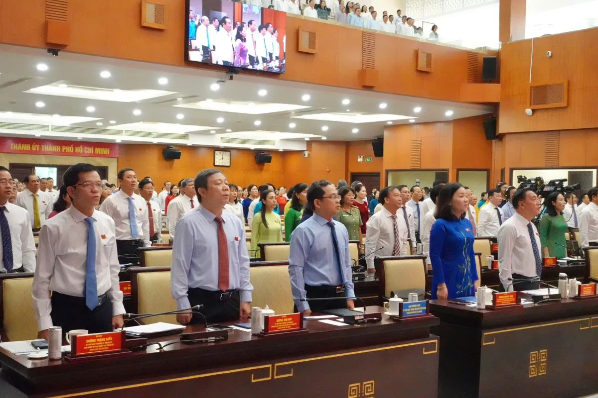 Kỳ họp thứ 6 HĐND TP Hồ Chí Minh: Hướng tới mục tiêu tăng trưởng bền vững trong giai đoạn mới - Ảnh 2.