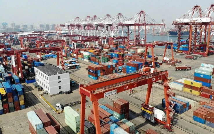 Cảng hàng hóa Thanh Đảo, tỉnh Sơn Đông, Trung Quốc. (Ảnh: THX/TTXVN)