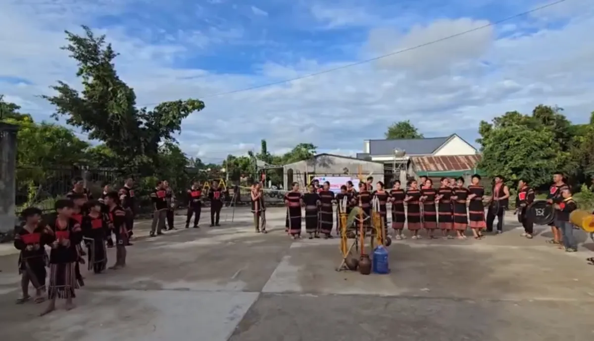 Người có uy tín “gieo hạt niềm tin”, đổi thay đời sống vùng biên Ea Súp - Ảnh 3.