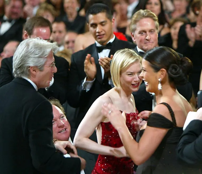 Thực hư tin đồn Richard Gere "bị cấm tham dự lễ trao giải Oscar" 20 năm qua - Ảnh 2.