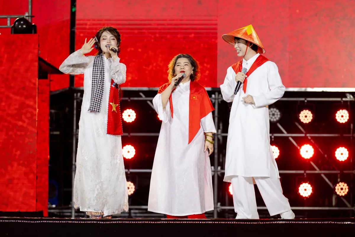 NSND Thanh Hoa chạm ngõ điện ảnh sau 60 năm hoạt động nghệ thuật - Ảnh 6.