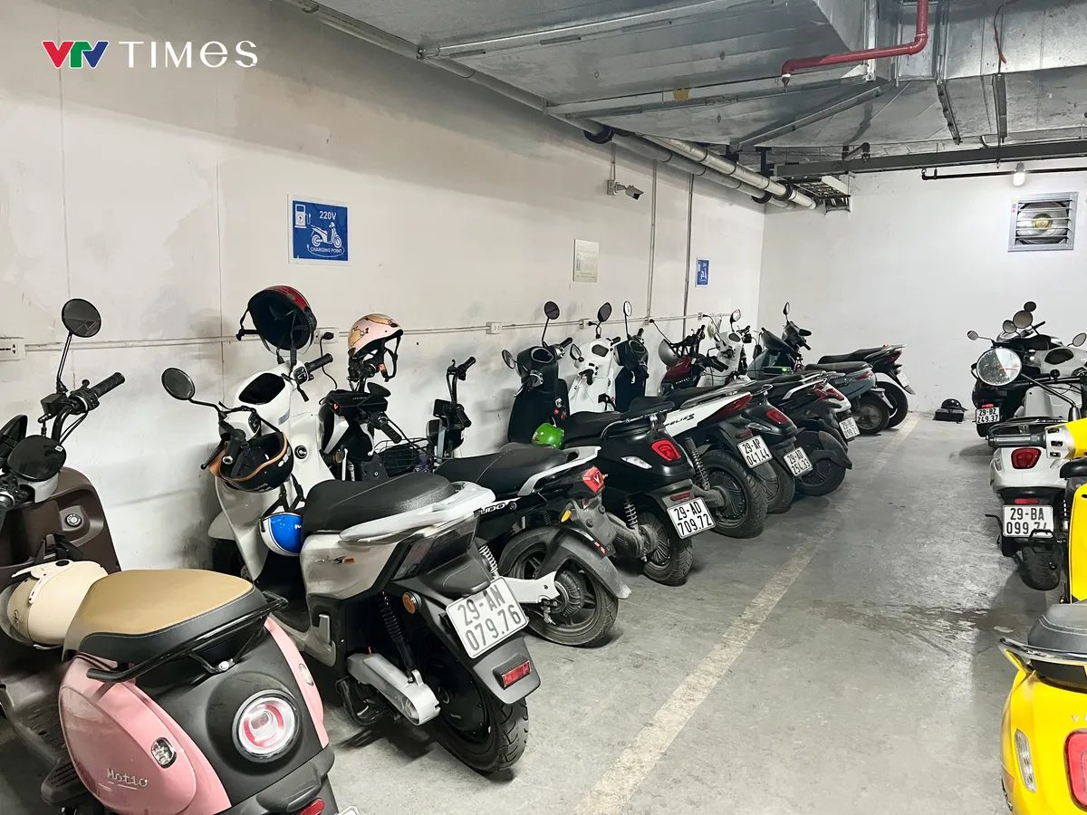 Hạ tầng trạm sạc: vấn đề được nhiều người dân thủ đô quan tâm - Ảnh 2.