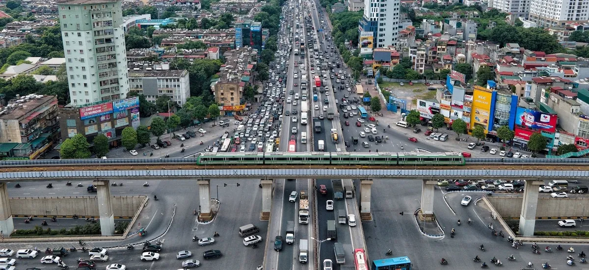 Hạ tầng trạm sạc: vấn đề được nhiều người dân thủ đô quan tâm - Ảnh 3.