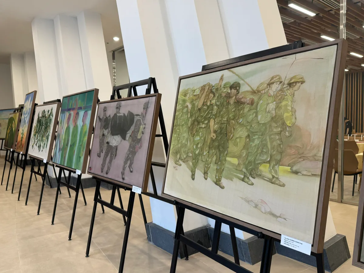 Hơn 300 tác phẩm mới “làm giàu” sưu tập mỹ thuật về đề tài chiến tranh cách mạng - Ảnh 5.