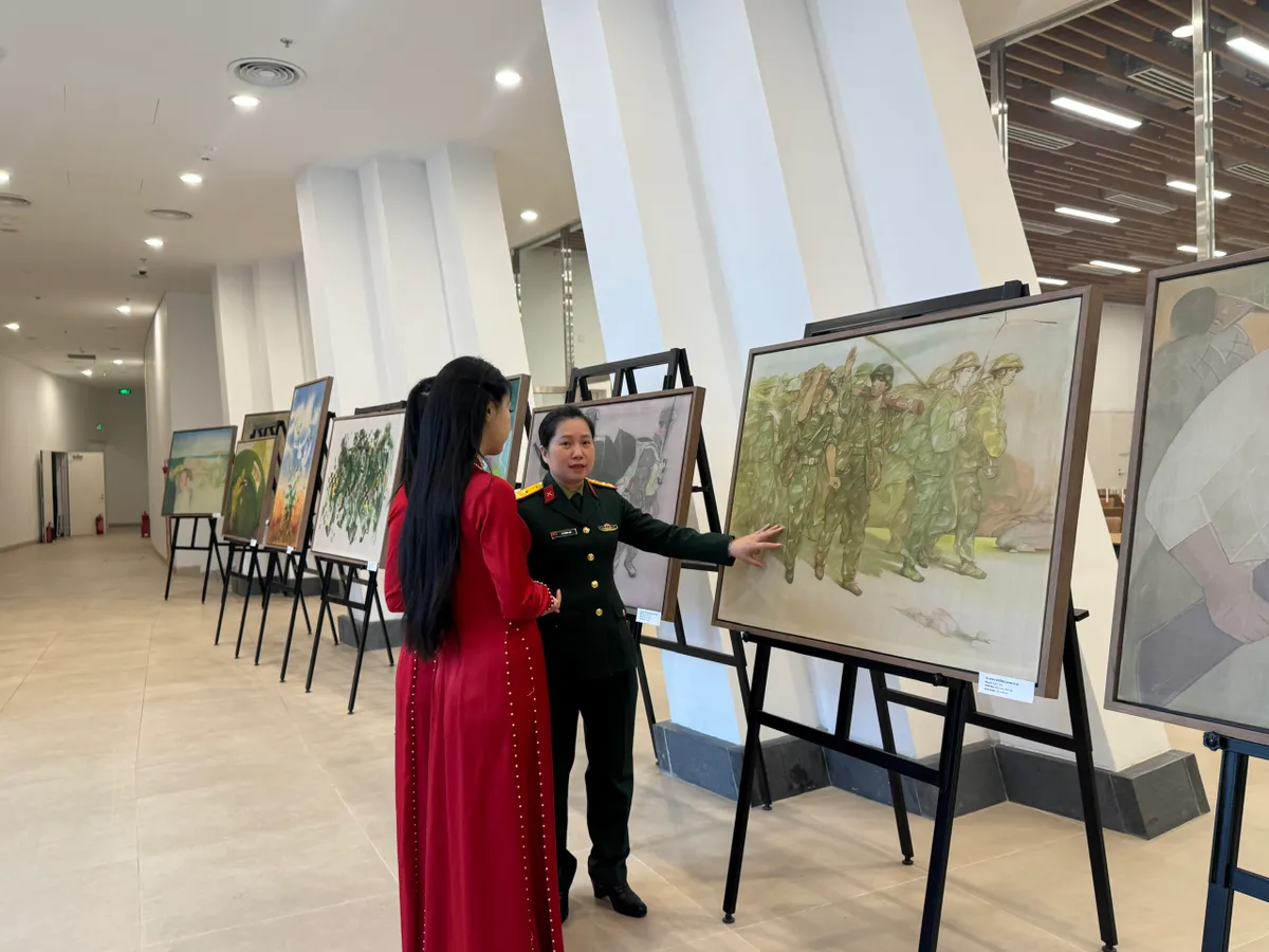 Hơn 300 tác phẩm mới “làm giàu” sưu tập mỹ thuật về đề tài chiến tranh cách mạng - Ảnh 3.