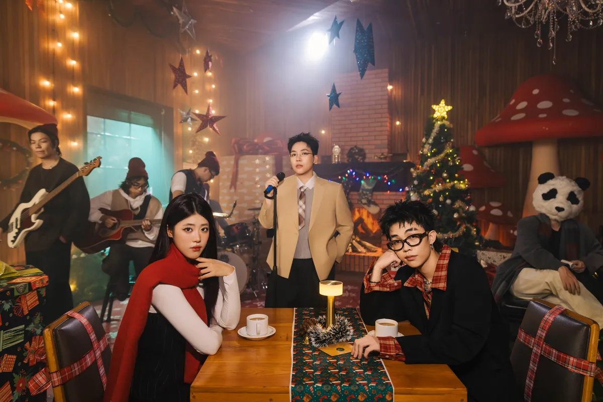 Không khí Giáng sinh tràn ngập trong EP mới của Kai Đinh - Ảnh 2.