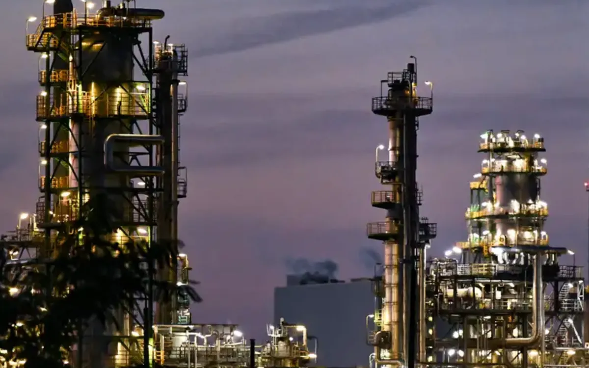 Nhà máy lọc dầu PCK (Ảnh: DPA)