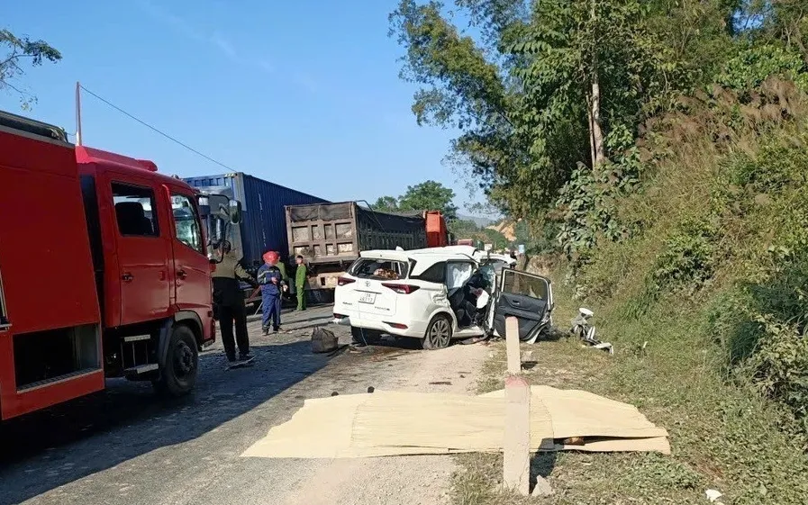 Hiện trường vụ tai nạn. (Ảnh: TTXVN phát)