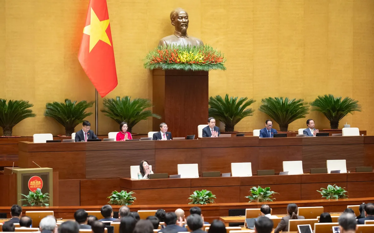 Sáng 11/12, Quốc hội đã thông qua Nghị quyết Quy định một số cơ chế, chính sách tháo gỡ khó khăn, vướng mắc trong tổ chức thi hành Luật Đất đai