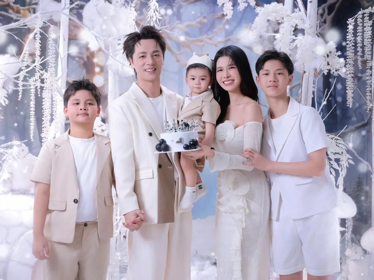 Hòa Minzy flex giải thưởng mới, Phương Oanh gây chú ý trên mạng xã hội  - Ảnh 7.