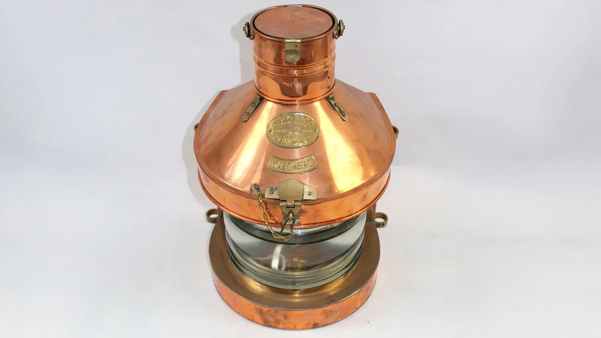 Hơn 600 hiện vật "có giá trị cao" bị đánh cắp tại Bảo tàng Bristol (Anh) - Ảnh 2.