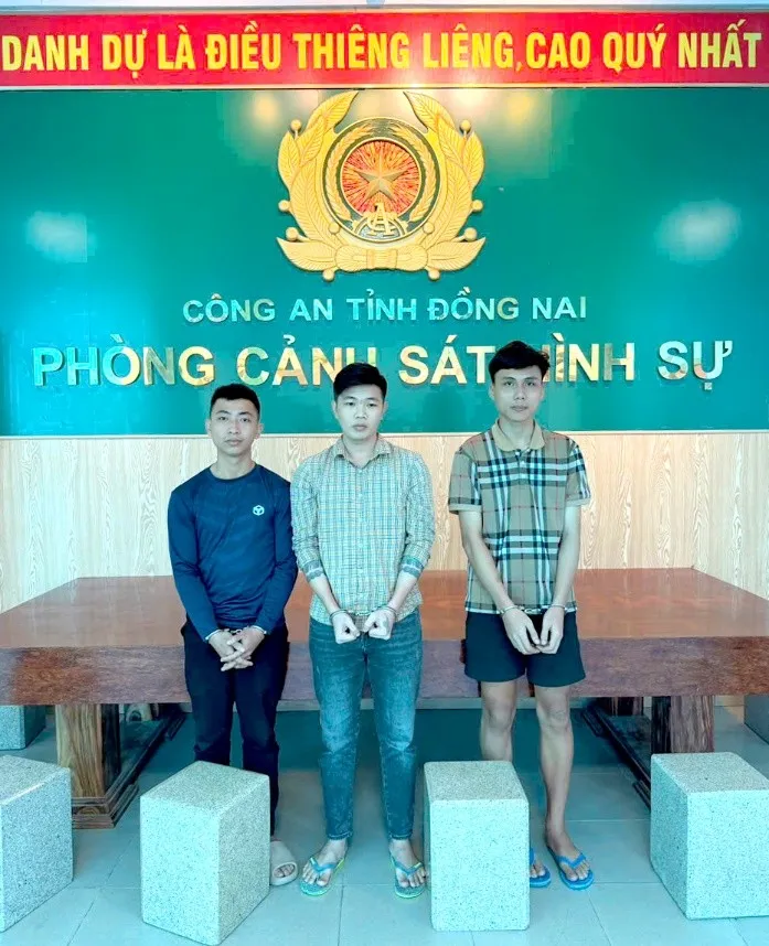 Đồng Nai: Bắt 3 đối tượng truy n&atilde; chỉ v&agrave;i giờ sau lễ ra qu&acirc;n cao điểm tấn c&ocirc;ng tội phạm - Ảnh 1.