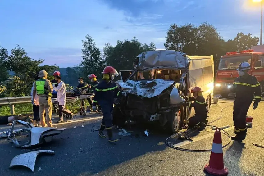 Khởi tố vụ tai nạn khiến 4 người chết trên cao tốc Đà Nẵng - Quảng Ngãi - Ảnh 1.