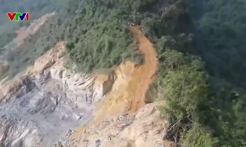 Lo ngại khai th&aacute;c đ&aacute; ảnh hưởng rừng tự nhi&ecirc;n - Ảnh 1.