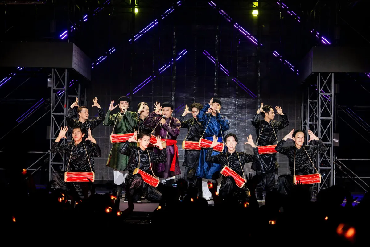 Nhạc Việt 2025: Bùng nổ concert, “thanh lọc” lệch chuẩn - Ảnh 1.