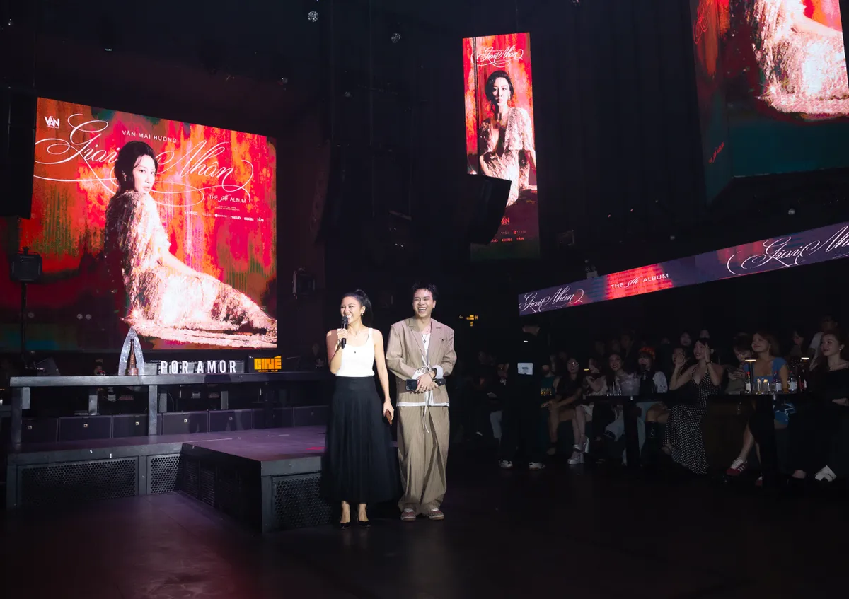 Phong cách âm nhạc nữ tính của Văn Mai Hương - Ảnh 5.