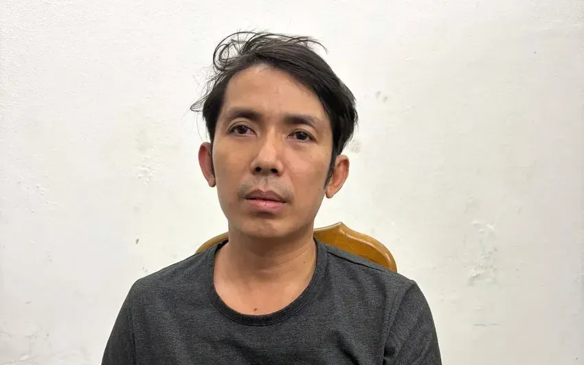 Nguyễn Hoàng Nghĩa tại cơ quan công an. Ảnh: CA