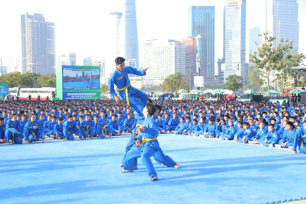 Lan tỏa tinh thần r&egrave;n luyện v&otilde; thuật trong học đường- Ảnh 2.