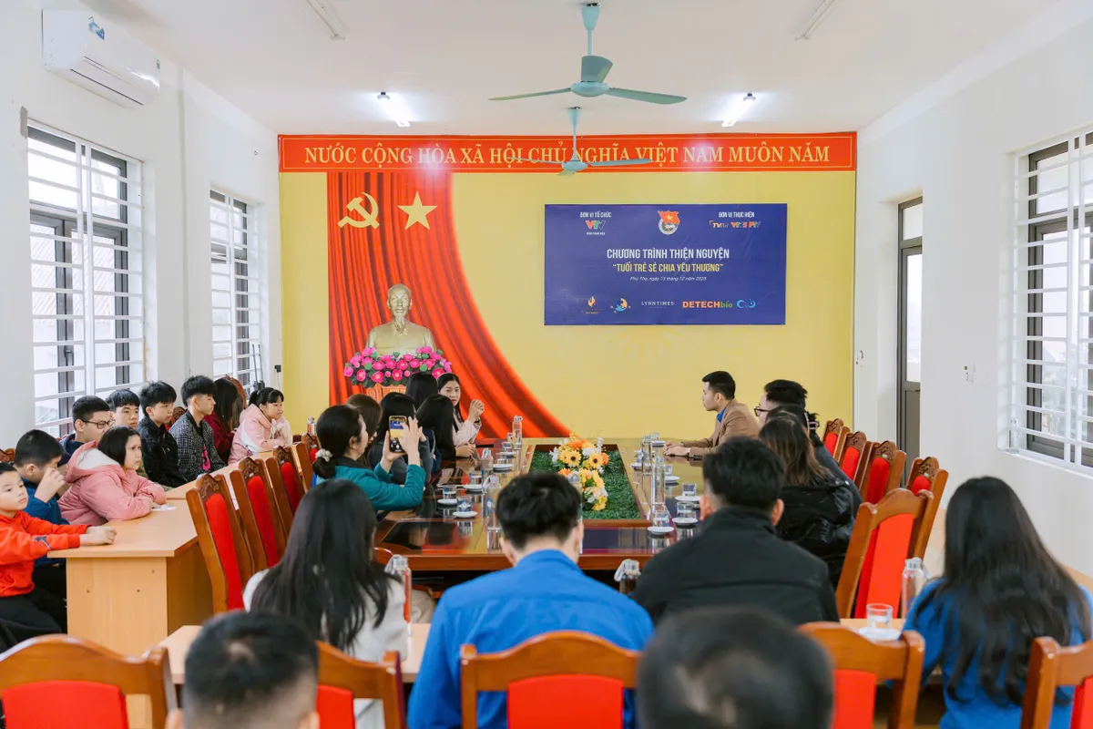 Đo&agrave;n Thanh ni&ecirc;n Đ&agrave;i THVN: Tuổi trẻ chia sẻ hạnh ph&uacute;c  - Ảnh 1.