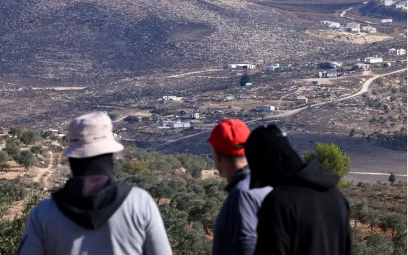 Các khu định cư của Israel gần làng Turmos Ayya thuộc khu Bờ Tây bị chiếm đóng vào ngày 19/10/2025 (Ảnh: AFP/Getty Images)