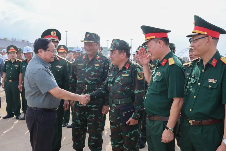 Thủ tướng: Sân bay Long Thành sẽ đón chuyến bay chính thức đầu tiên vào 19/12 - Ảnh 1.