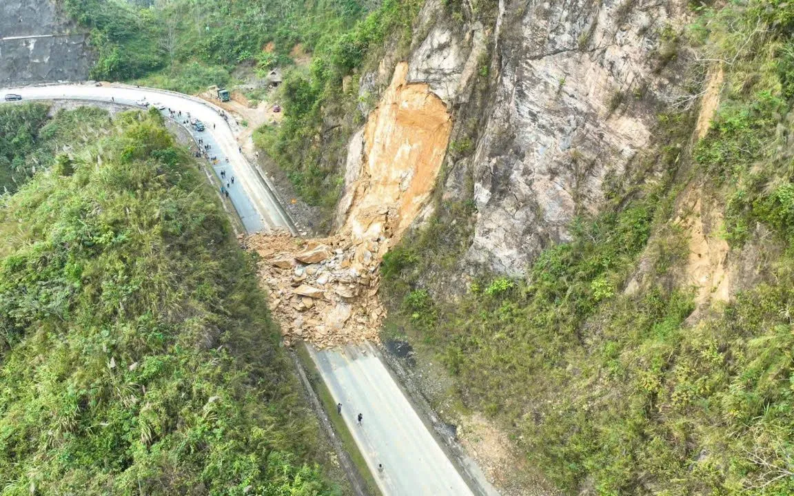 Hiện trường vụ sạt lở.