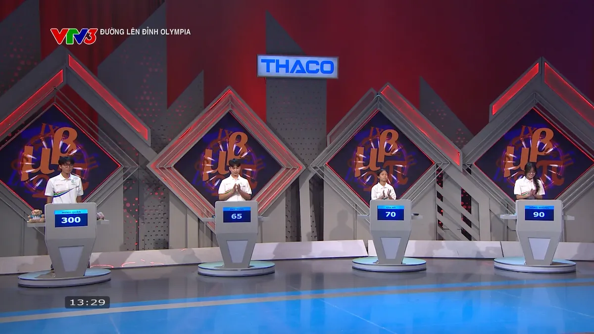 Nam sinh lạnh lùng thẳng tiến giành vòng nguyệt quế Đường lên đỉnh Olympia- Ảnh 4. Nam sinh lạnh lùng thẳng tiến giành vòng nguyệt quế Đường lên đỉnh Olympia- Ảnh 4.