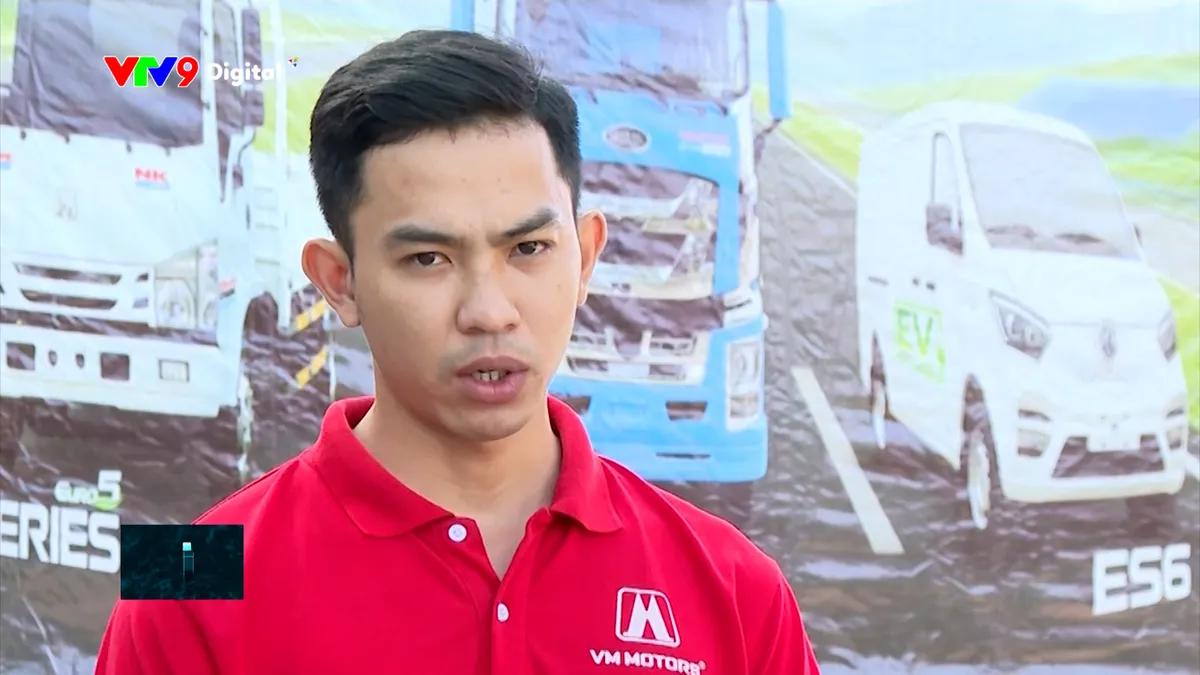 tc24h-1412-3 ng trung thành vi.jpg