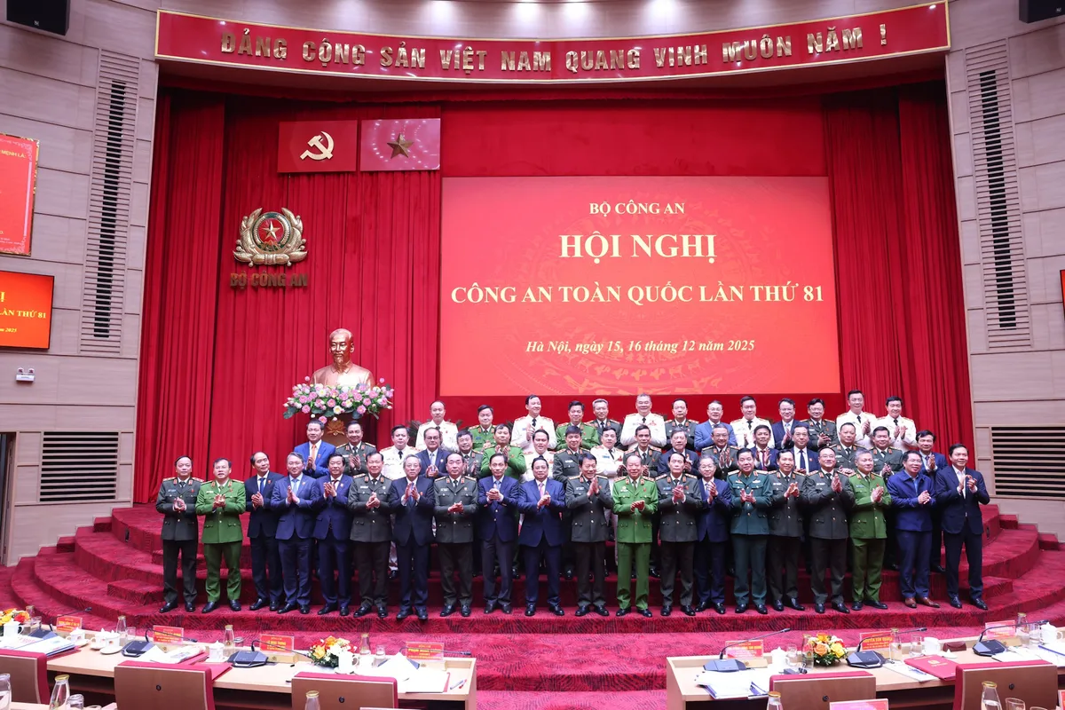 Thủ tướng Phạm Minh Ch&iacute;nh dự Hội nghị C&ocirc;ng an to&agrave;n quốc lần thứ 81- Ảnh 6.